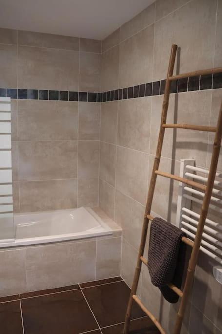Suberbe Appartement Climatise Avec Terrasse Saint-Raphaël Екстериор снимка