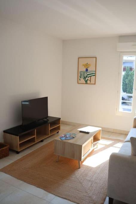 Suberbe Appartement Climatise Avec Terrasse Saint-Raphaël Екстериор снимка